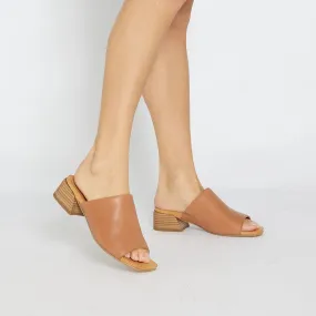 Carmen Heel in Tan Leather