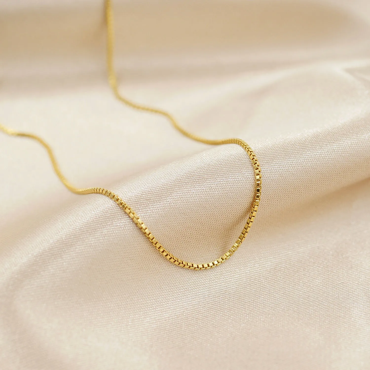 Dainty Box Chain Necklace