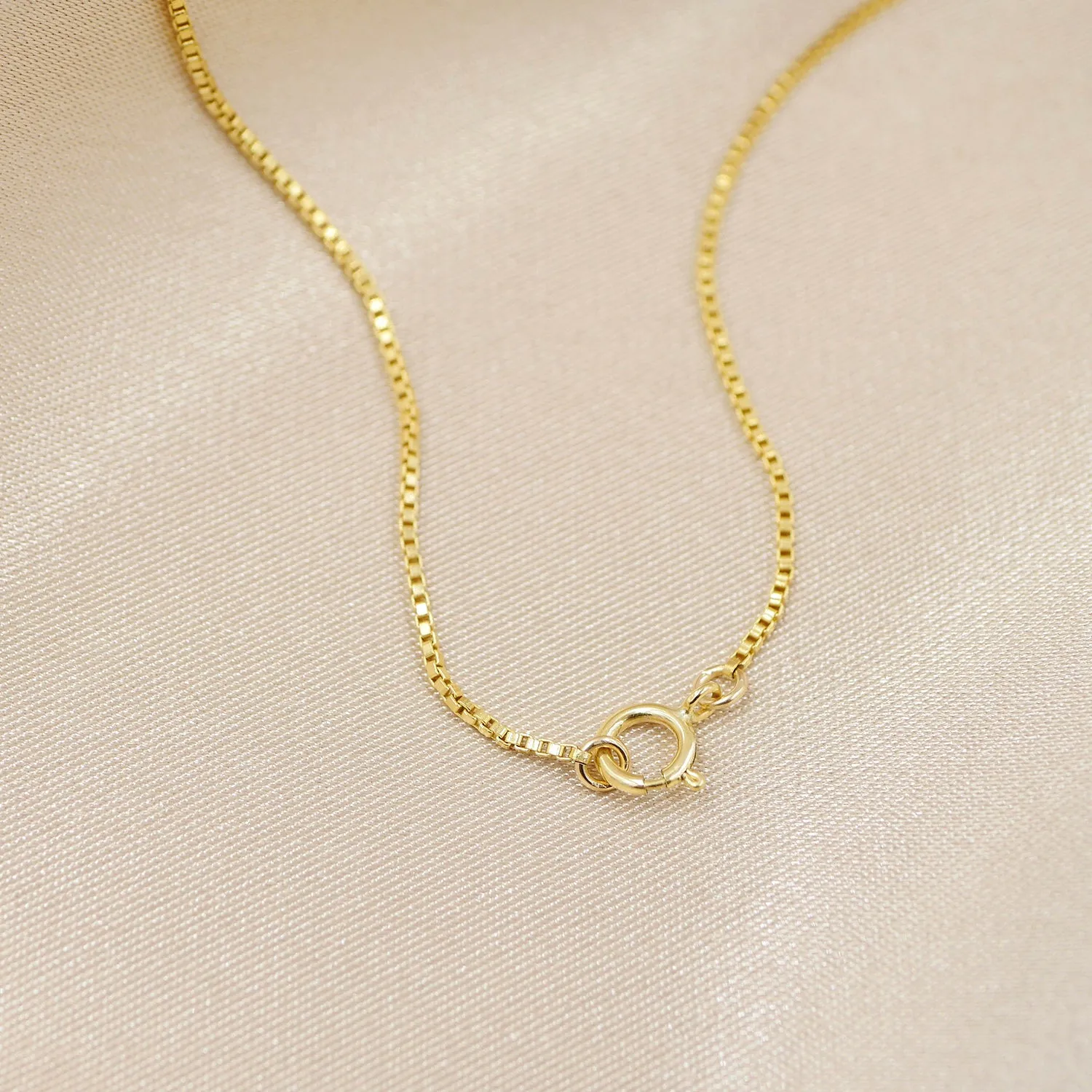 Dainty Box Chain Necklace