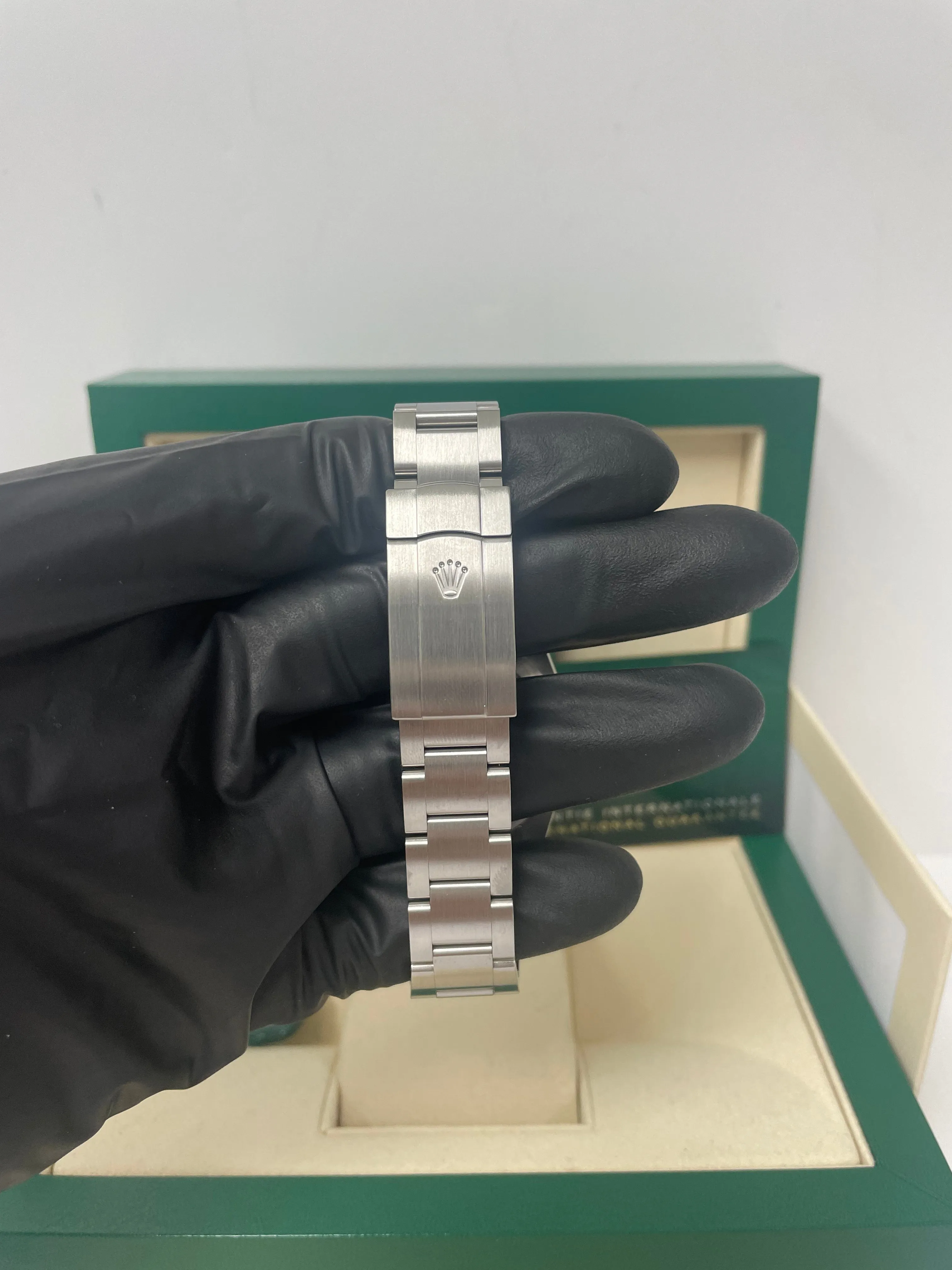 Rolex Oyster Perpetual 41 Stainless Steel - Turquoise Dial - Oyster Bracelet (Ref# 124300)