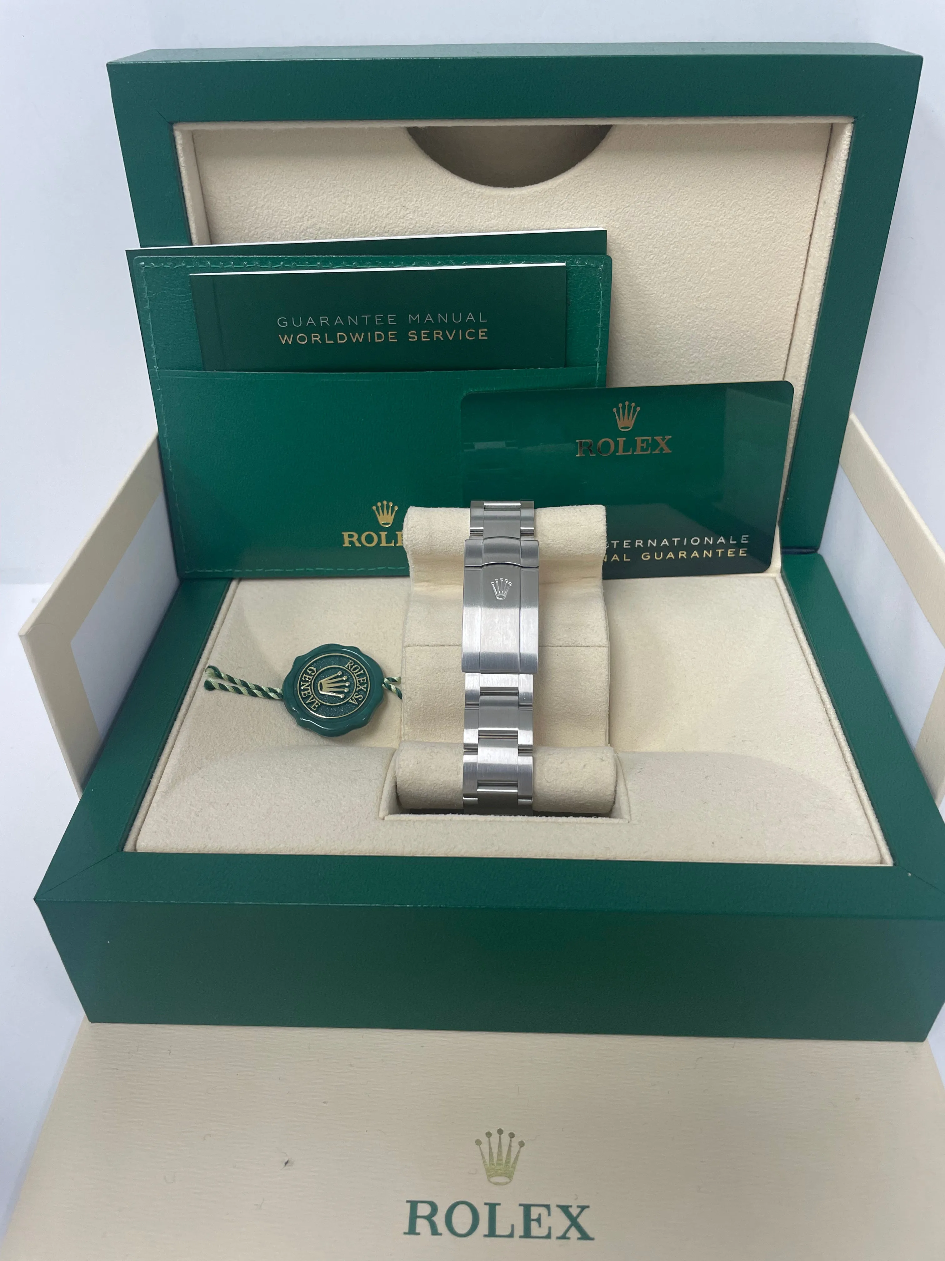 Rolex Oyster Perpetual 41 Stainless Steel - Turquoise Dial - Oyster Bracelet (Ref# 124300)