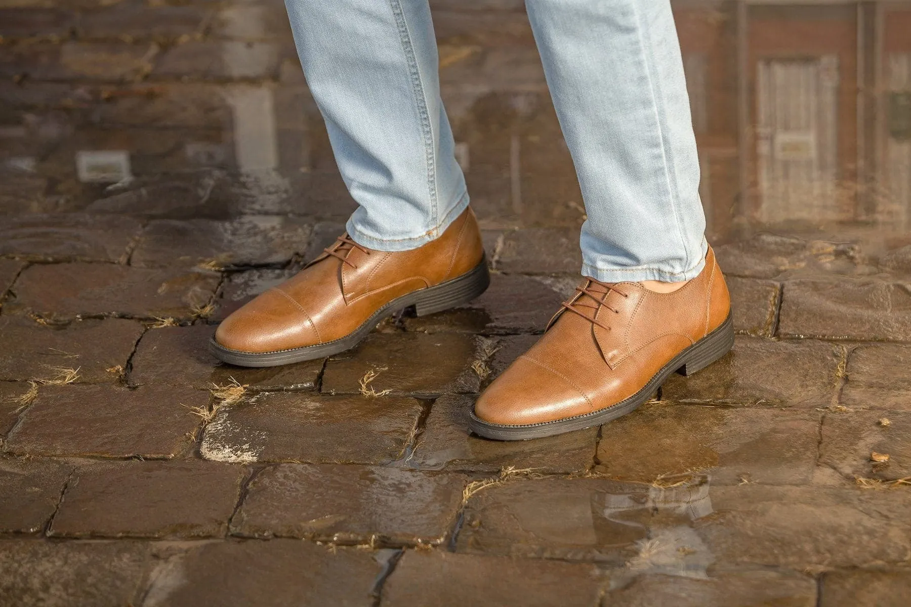 'Roma' classic vegan leather derby by Vincente Verde -  cognac